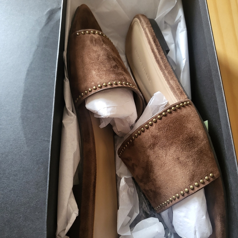 Banana Republic suede leather sandals